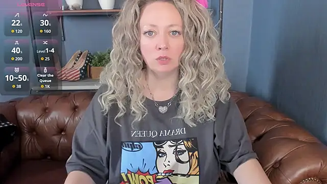 JesiaFoxi online show from 05-18-26, 01:06