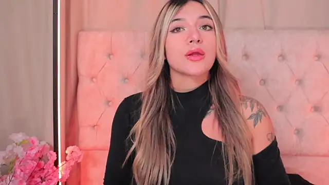 Snapshot of ashleyvalirya chatting on 02-11-25, 07:12 ashleyvalirya online show from 02-11-25, 07:12