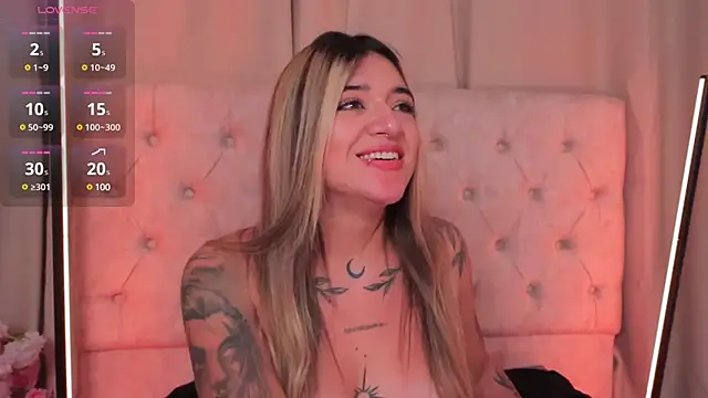 Snapshot of ashleyvalirya chatting on 02-17-25, 07:37 ashleyvalirya online show from 02-17-25, 07:37