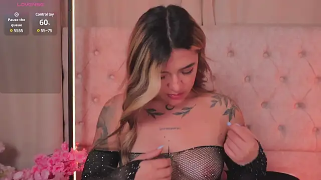 Snapshot of ashleyvalirya chatting on 02-21-25, 06:51 ashleyvalirya online show from 02-21-25, 06:51