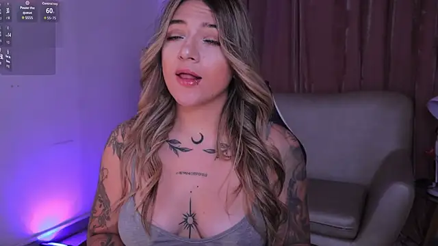 Snapshot of ashleyvalirya chatting on 11-06-25, 03:51 ashleyvalirya online show from 11-06-25, 03:51