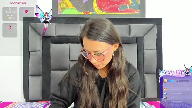 Snapshot of tatiana_valencia chatting on 01-10-25, 02:23 tatiana valencia online show from 01-10-25, 02:23