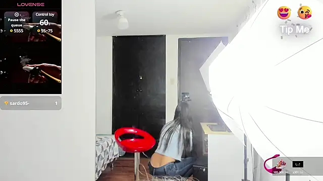 Snapshot of tatiana_valencia chatting on 01-13-25, 02:00 tatiana valencia online show from 01-13-25, 02:00