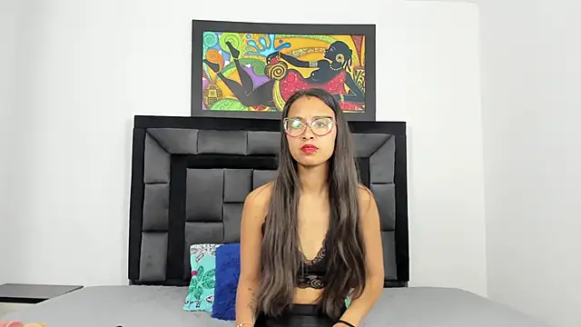 Snapshot of tatiana_valencia chatting on 01-19-25, 12:39 tatiana valencia online show from 01-19-25, 12:39