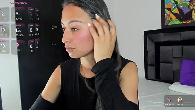 Snapshot of tatiana_valencia chatting on 02-13-25, 06:27 tatiana valencia online show from 02-13-25, 06:27