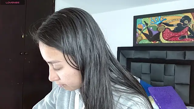 Snapshot of tatiana_valencia chatting on 02-18-25, 12:39 tatiana valencia online show from 02-18-25, 12:39