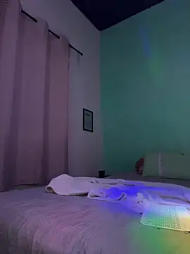 xMirana  online show from 03-26-26, 08:20