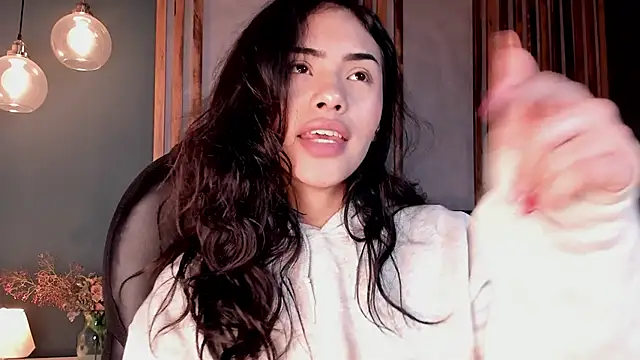 Snapshot of Giovanna_oliveira chatting on 02-26-26, 05:06 Giovanna oliveira online show from 02-26-26, 05:06