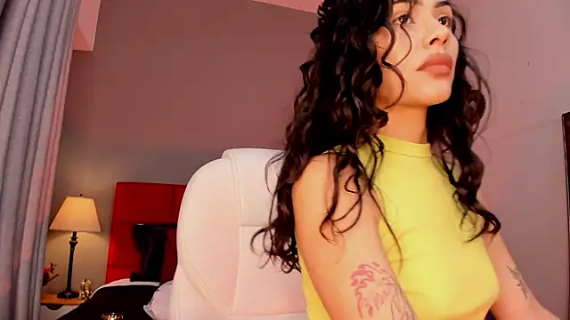 Snapshot of Giovanna_oliveira chatting on 03-01-26, 04:47 Giovanna oliveira online show from 03-01-26, 04:47