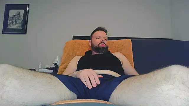 Snapshot of ExposureMakesMeHard chatting on 05-29-26, 01:14 ExposureMakesMeHard online show from 05-29-26, 01:14