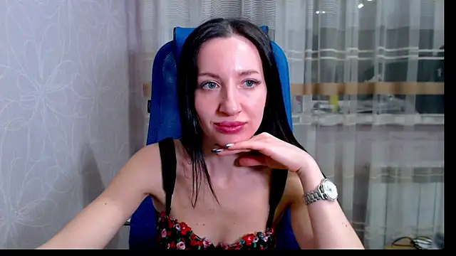 Snapshot of RailyMellow chatting on 02-02-25, 07:04 RailyMellow online show from 02-02-25, 07:04