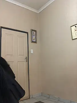 niccki3 online show from 01-11-25, 04:36