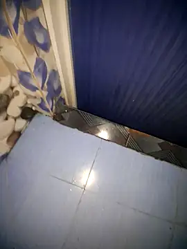 Snapshot of tall_nangu chatting on 10-07-25, 06:16 tall nangu online show from 10-07-25, 06:16