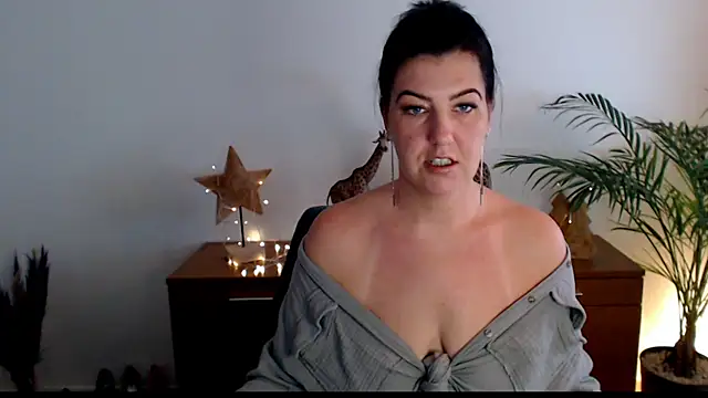 Snapshot of NatiLove35 chatting on 12-07-24, 10:23 NatiLove35 online show from 12-07-24, 10:23