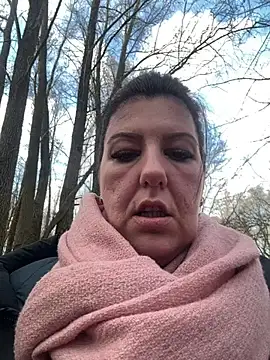 Snapshot of NatiLove35 chatting on 02-16-25, 02:32 NatiLove35 online show from 02-16-25, 02:32