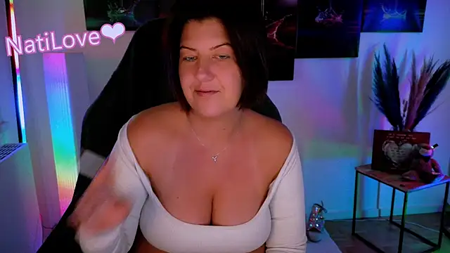 Snapshot of NatiLove35 chatting on 10-17-25, 05:43 NatiLove35 online show from 10-17-25, 05:43