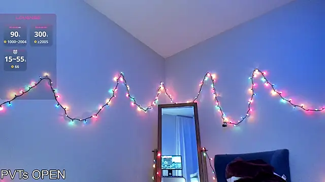 Peaches N Kreme online show from 12-01-25, 03:33