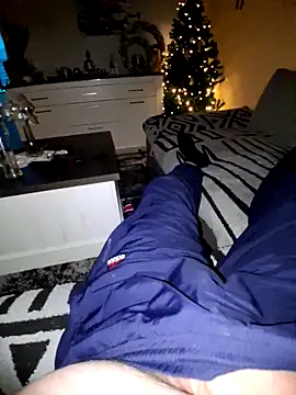 schlonzi81 online show from 12-19-25, 10:06