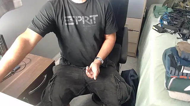 Snapshot of pepepaty chatting on 11-19-25, 04:40 pepepaty online show from 11-19-25, 04:40