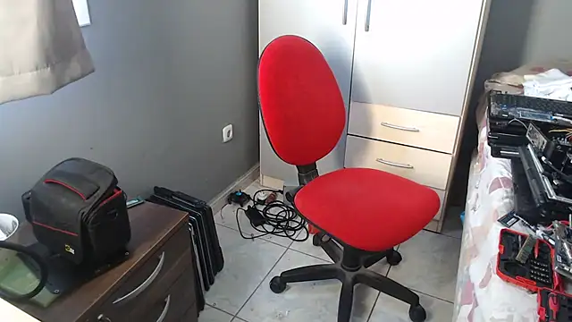 Snapshot of pepepaty chatting on 03-22-26, 04:10 pepepaty online show from 03-22-26, 04:10