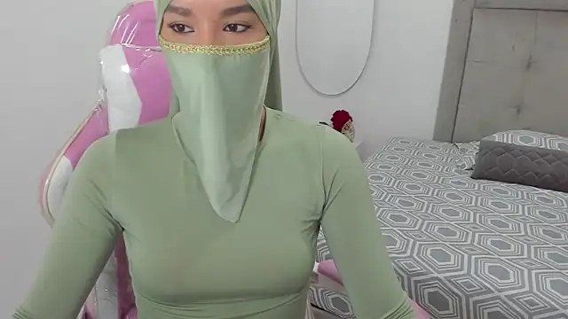 Hanaa latif online show from 12-30-24, 03:24