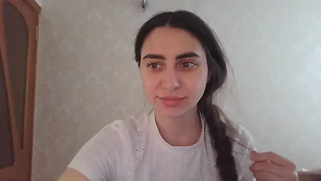 Snapshot of Kashtanka_ chatting on 04-22-26, 05:32 Kashtanka online show from 04-22-26, 05:32