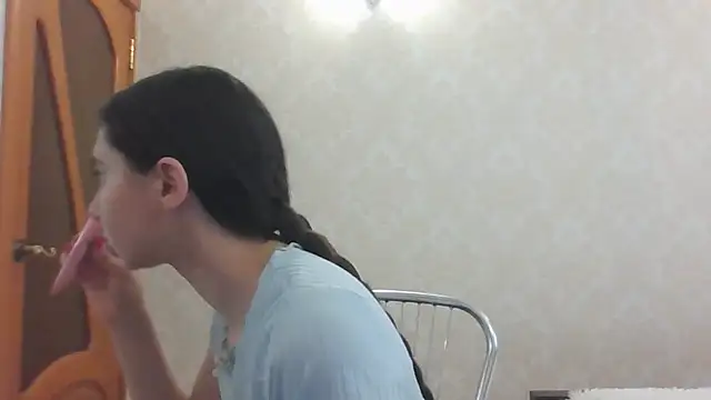 Snapshot of Kashtanka_ chatting on 06-05-26, 05:25 Kashtanka online show from 06-05-26, 05:25