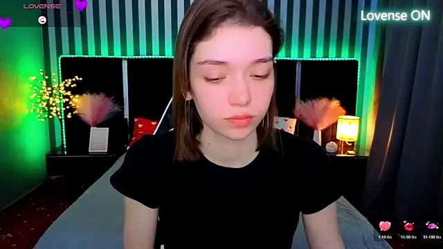 Snapshot of Cherry_Wipe chatting on 04-26-26, 06:11 Cherry Wipe online show from 04-26-26, 06:11