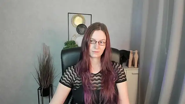 emmaxDelight online show from 04-15-26, 06:20