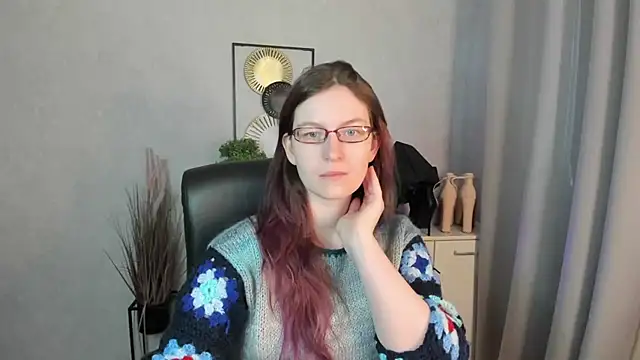 emmaxDelight online show from 04-20-26, 05:43