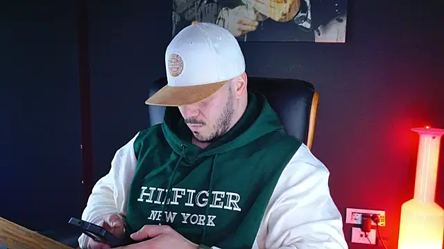 AngeloEric online show from 01-04-25, 03:39