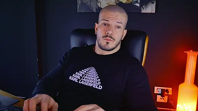 AngeloEric online show from 01-21-25, 12:18