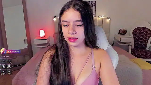 Snapshot of zoe_turnner_18 chatting on 10-29-25, 11:34 zoe turnner 18 online show from 10-29-25, 11:34