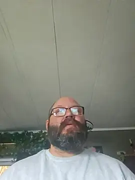 Snapshot of RedneckWants2PlayNow chatting on 11-18-25, 03:16 RedneckWants2PlayNow online show from 11-18-25, 03:16