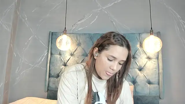 aprill21  online show from 12-14-24, 10:18