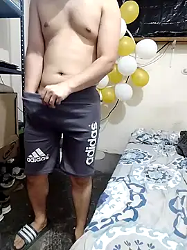 Snapshot of Gasparin32 chatting on 03-09-25, 06:43 Gasparin32 online show from 03-09-25, 06:43