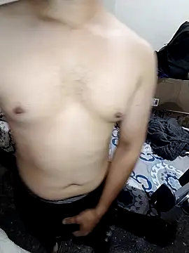 Snapshot of Gasparin32 chatting on 03-11-25, 03:26 Gasparin32 online show from 03-11-25, 03:26