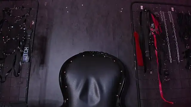 Carolina Arias online show from 09-12-25, 04:18