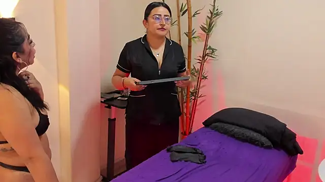 Carolina Arias online show from 04-14-26, 02:12