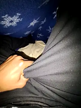 Snapshot of RovingAlcove chatting on 03-14-26, 12:21 RovingAlcove online show from 03-14-26, 12:21