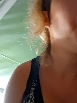 Snapshot of allinqueen chatting on 01-17-25, 03:12 allinqueen online show from 01-17-25, 03:12