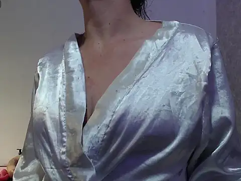 AliciaChelios online show from 04-20-26, 06:09