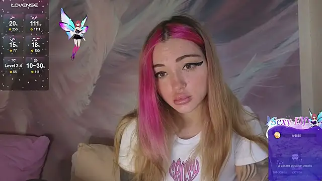 Snapshot of Coralie20_ chatting on 03-16-25, 10:33 Coralie20 online show from 03-16-25, 10:33