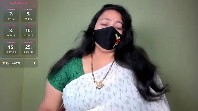Snapshot of neelu-hoty chatting on 06-05-26, 08:53 neelu-hoty online show from 06-05-26, 08:53