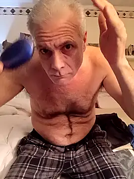 Snapshot of Hand69someguy chatting on 12-06-24, 03:08 Hand69someguy online show from 12-06-24, 03:08