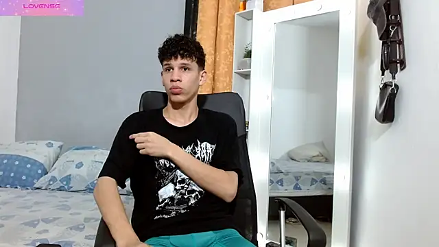 jeff ross online show from 12-19-24, 05:40