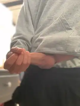 Snapshot of 27powercm chatting on 12-25-24, 04:11 27powercm online show from 12-25-24, 04:11