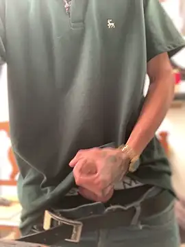 Snapshot of 27powercm chatting on 03-02-25, 09:11 27powercm online show from 03-02-25, 09:11