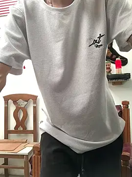 Snapshot of 27powercm chatting on 03-13-25, 08:32 27powercm online show from 03-13-25, 08:32