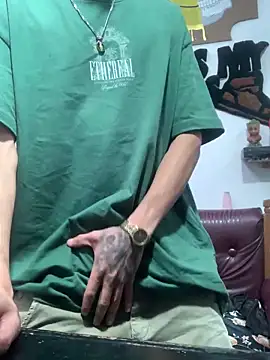 Snapshot of 27powercm chatting on 03-21-25, 10:39 27powercm online show from 03-21-25, 10:39